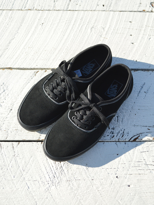 Authentic Sliver (Suede)