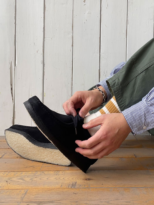 【Clarks ORIGINALS】　Wallabee　(Black Suede)