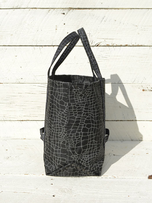 Bell Tote (M) “Spider Web”