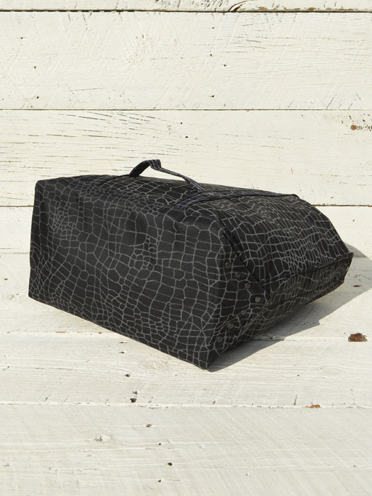 Bell Tote (M) “Spider Web”