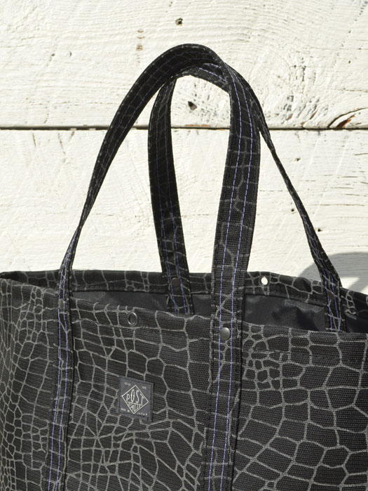 Bell Tote (M) “Spider Web”