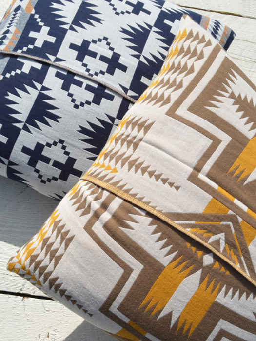 Jacquard Triple Gauze Pillow