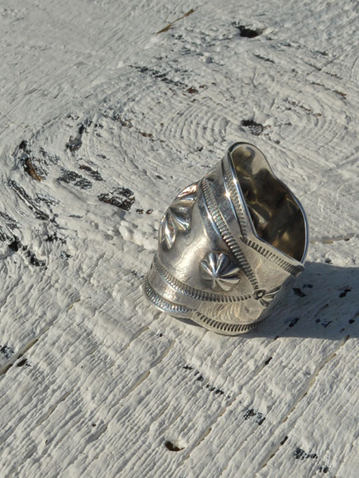 OT-0132　3 SHELL SCARF RING　 (Discontinued)