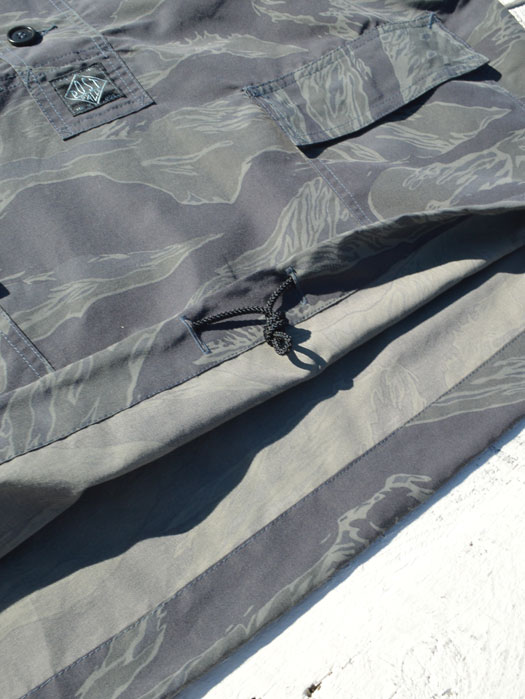NAVY Parka (Night Tiger)