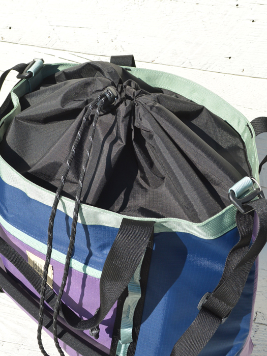 MOUNTAIN UTILITY TOTE BAG