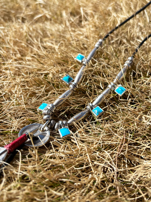 Nl-0191 SQUARE PYRAMID TURQUOISE PENDANT