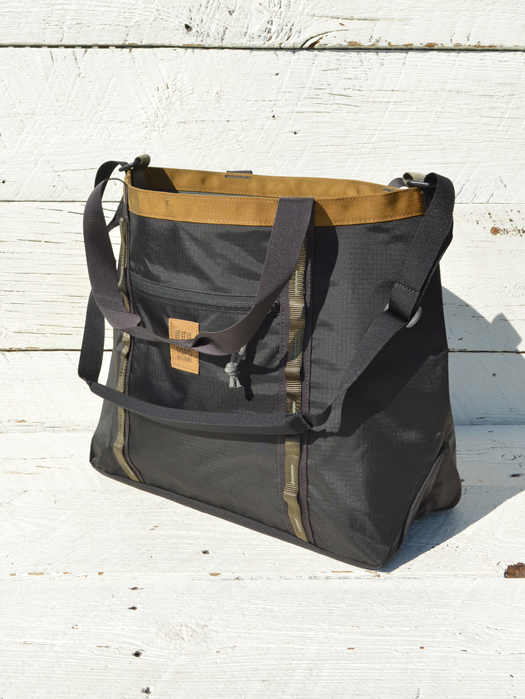 Mountain Utility Tote Bag