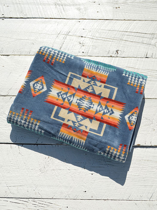 Oversized Jacquard Towels　