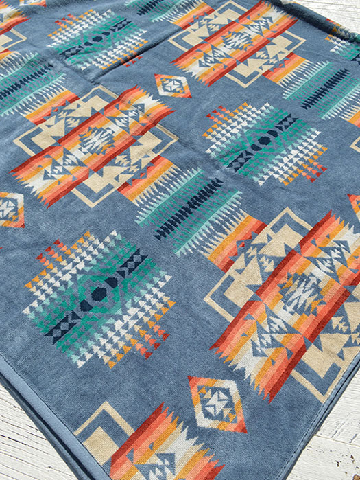 Oversized Jacquard Towels