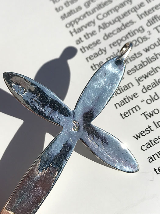 NL-0082　TRIANGLE CROSS PENDANT