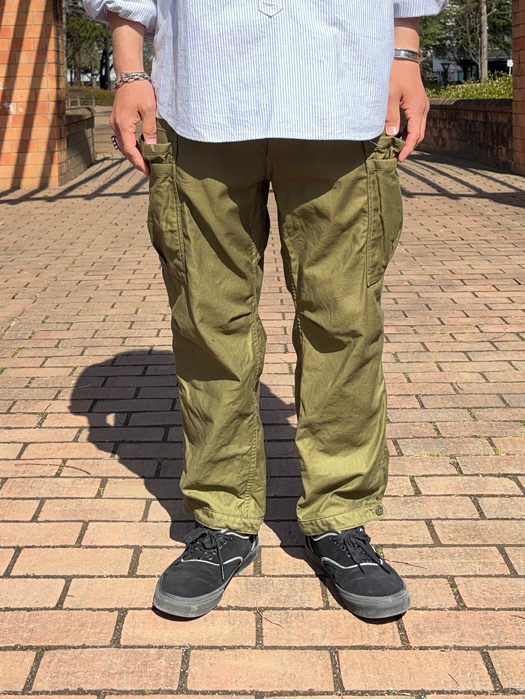 Overgrown Pants 4/5 (Back Satin)