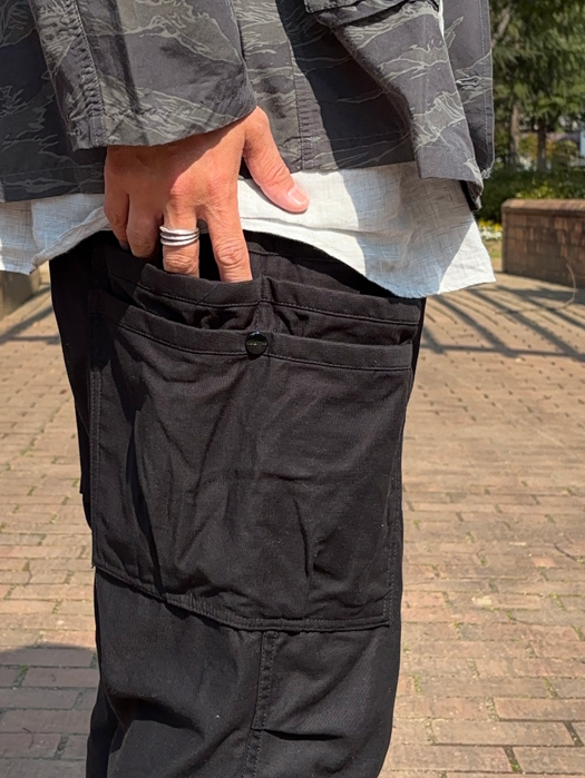 Overgrown Pants 4/5 (Back Satin)
