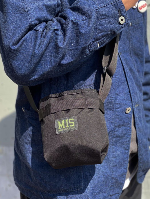 AB SHOULDER POUCH