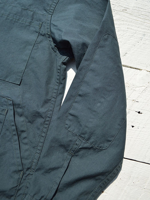 Tree Chopper Bud Half　(Weeds Poplin)