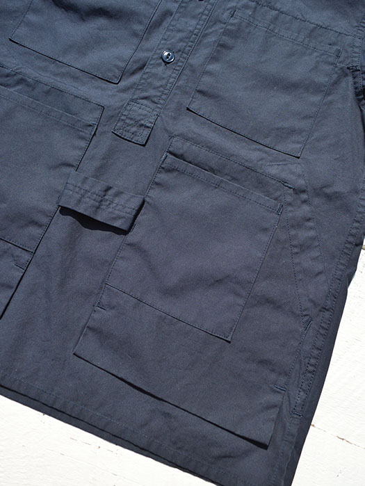 Tree Chopper Bud Half　(Weeds Poplin)