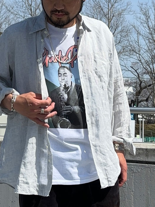 【BLUESCENTRIC】 Print T-Shirt　(CHARLIE PARKER)
