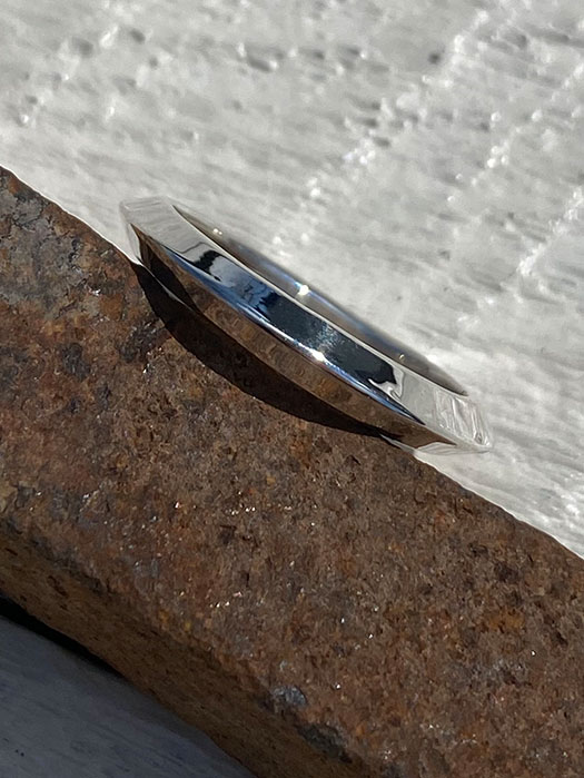 RG-0053　EXTRA THIN TRIANGLE RING (PLAIN)