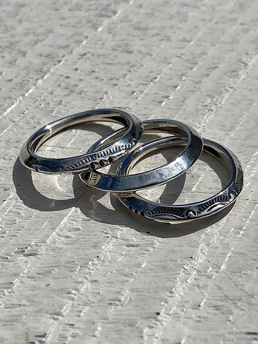 RG-0052　EXTRA THIN TRIANGLE RING (3 POINT)
