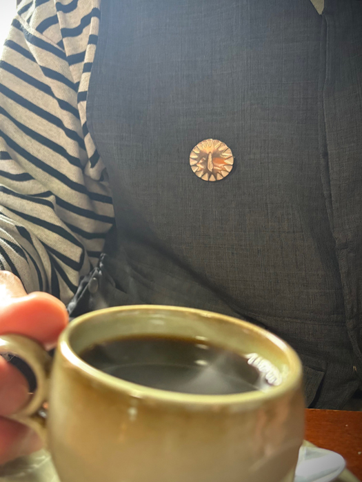 EFOT-0012 KAZEKIRI FEATHER STAMPED PIN