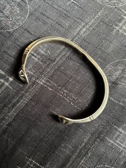 BR-0011 TRIANGLE SIDE SHELL BRACELET　
