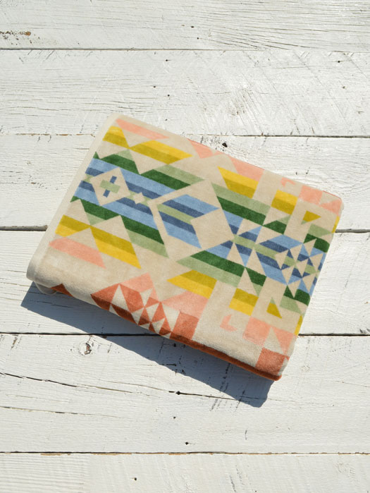 Oversized Jacquard Towels