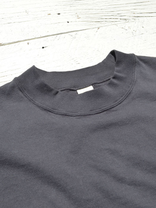 Midneck T-Shirt