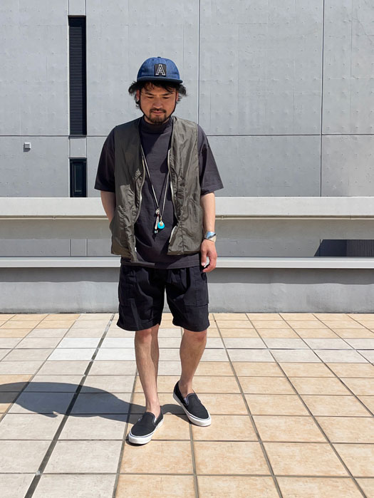 Midneck T-Shirt