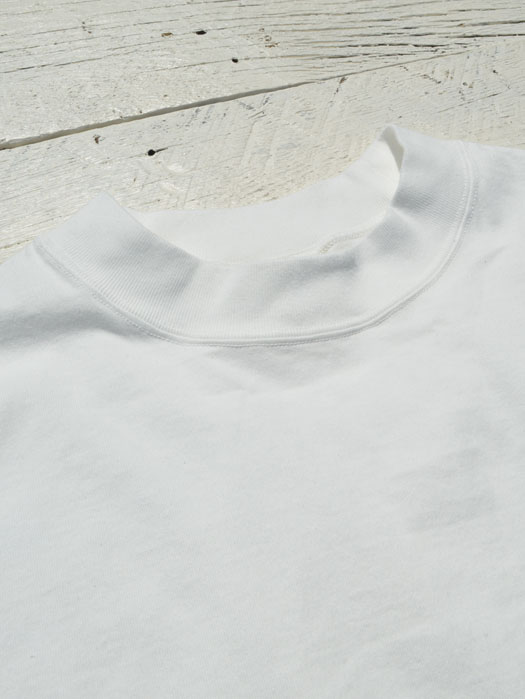 Midneck T-Shirt