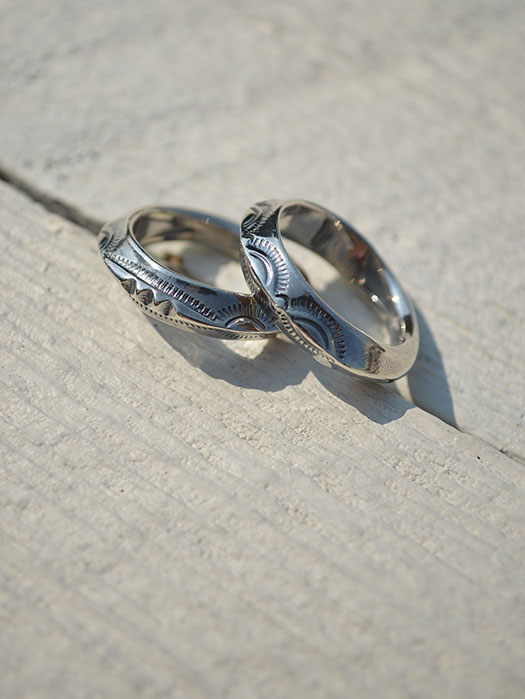 RG-0045  TRIANGLE RING (LEAF)