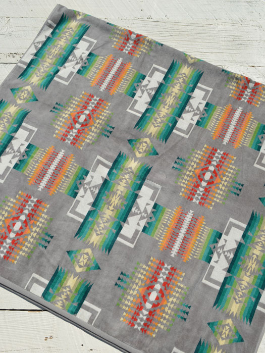 Oversized Jacquard Towels