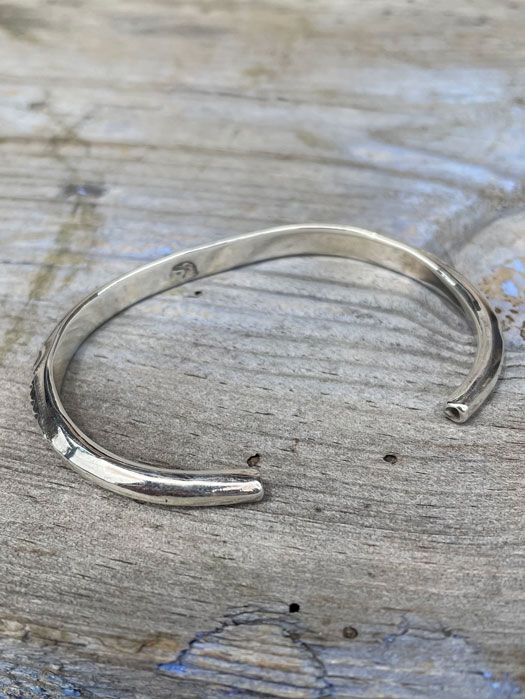 BR-0092/BR-0093　WOMEN'S THIN TRIANGLE BRACELET