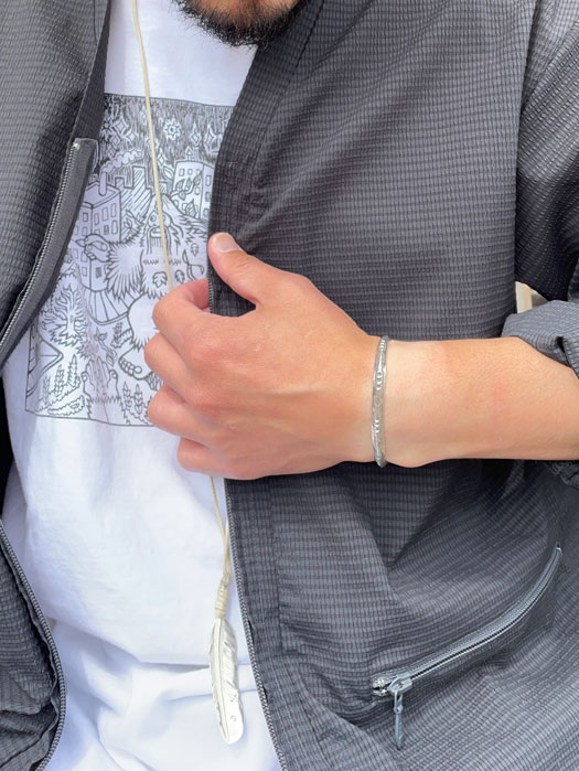 BR-0090/BR-0091　MEN'S THIN TRIANGLE BRACELET