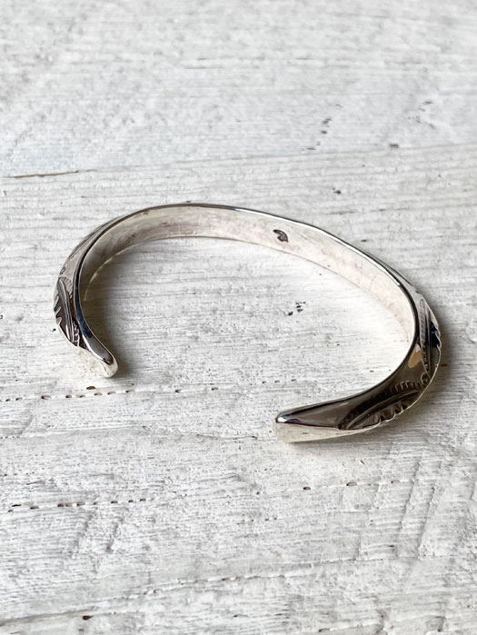 BR-0064 TRIANGLE BRACELET (3POINT)