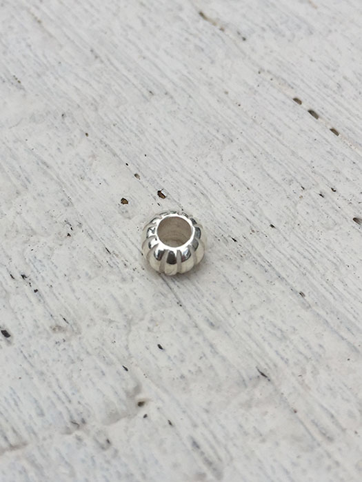 OT-B0002　SHELL BEAD