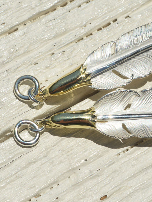 EFNL-0041　EAGLE HEAD FEATHER PENDANT No.41 (18K GOLD ACCENT)
