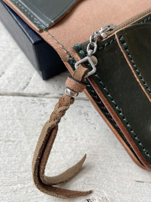 U.K. SADDLE LEATHER TRACKERS WALLET　(S) “LIMITED”