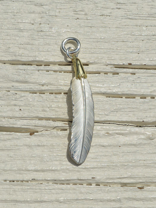 EFNL-0049 EAGLE HEAD FEATHER PENDANT No. 49 (18K GOLD ACCENT)