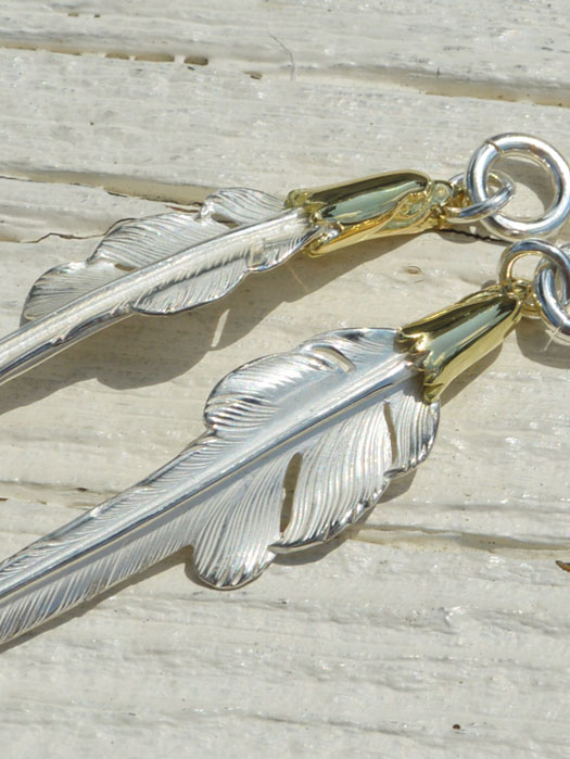 EFNL-0046　EAGLE HEAD KAZEKIRI FEATHER PENDANT No. 46 (M) (18K GOLD ACCENT)