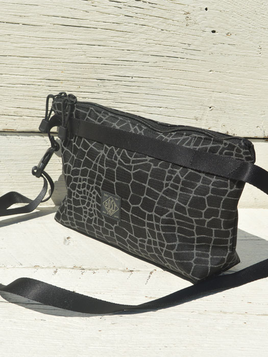 FANNYPACK CROSSBODY　(Spider Web)
