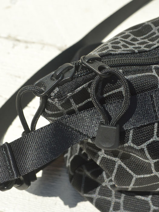 FANNYPACK CROSSBODY　(Spider Web)