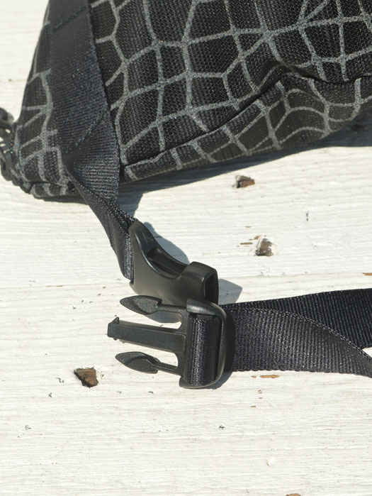 FANNYPACK CROSSBODY　(Spider Web)