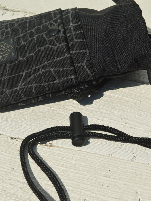 MINI WALLET POUCH　(Spider Web)　