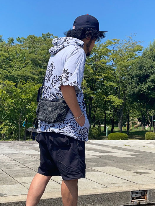 FANNYPACK CROSSBODY　(Spider Web)