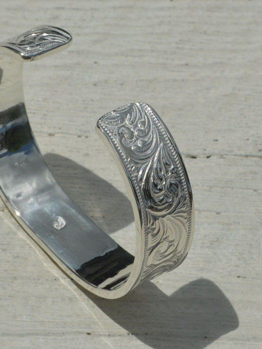 BR-0130 KARAKUSA ROSE BRACELET No.130