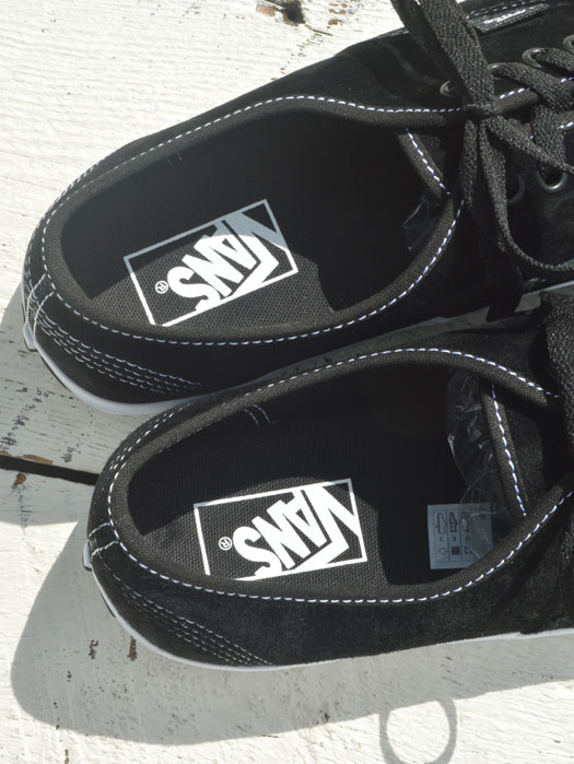 Authentic (Pig Suede)
