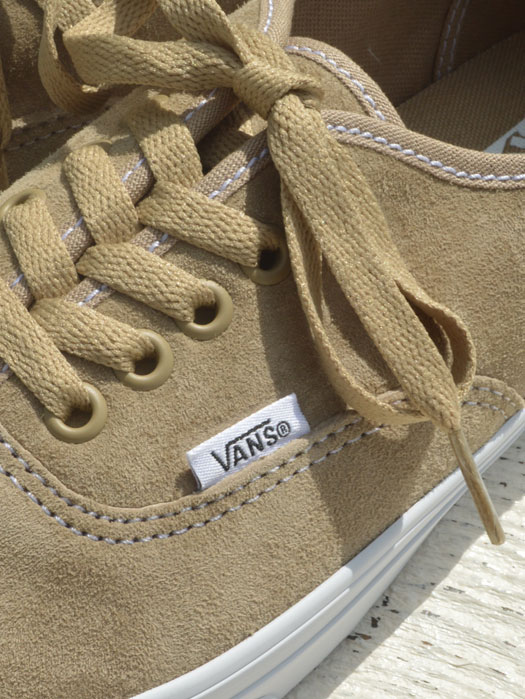 Authentic (Pig Suede)