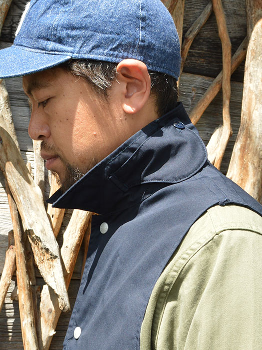 Plant Hunter Vest　(Weeds Poplin)