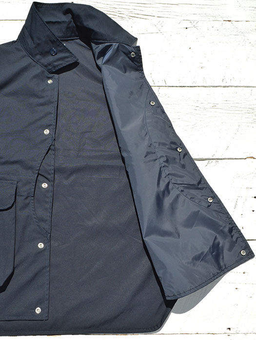 Plant Hunter Vest　(Weeds Poplin)