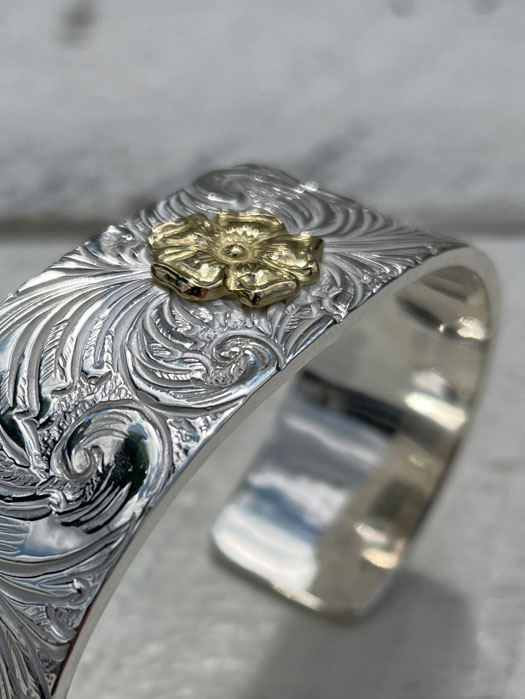 BR-0042　KARAKUSA ROSE BRACELET No. 42 (20mm, 18K GOLD ACCENT)