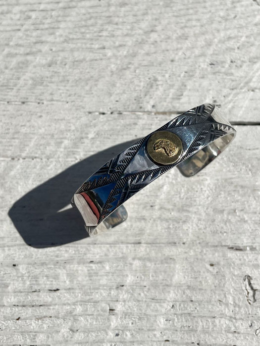 BR-0120　EAGLE HEAD BRACELET (18K GOLD ACCENT/RUG PATTERN)